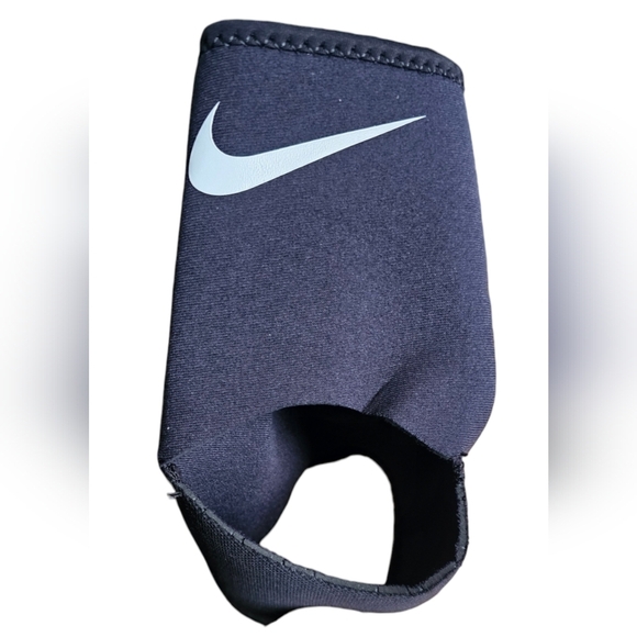 Nike Pro -NEW  XL Ankle Sleeve 2.0 - Black​​ - Picture 3 of 9